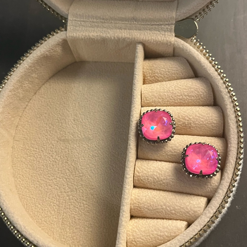 Elegant Pink Stud Earrings